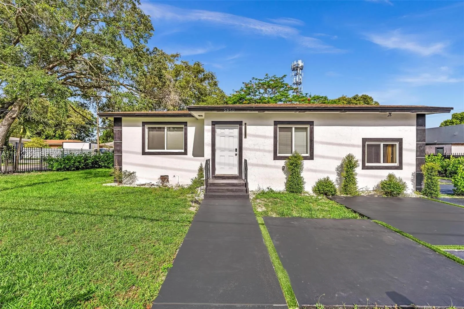 5850 NE 3rd Ave, Miami, FL 33137 photo 3