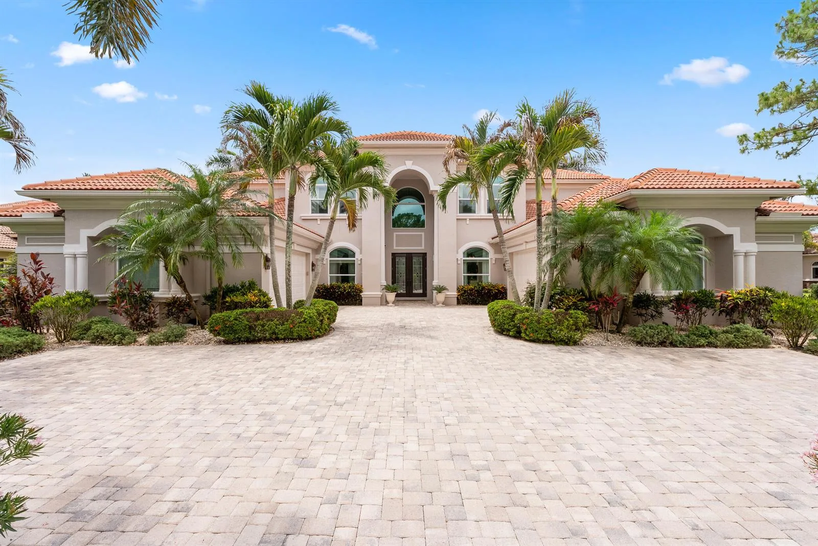 716 SW Squire Johns Lane, Palm City, FL 34990