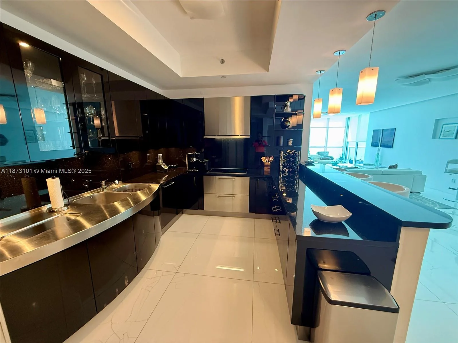 100 S Pointe Dr # 3105, Miami Beach, FL 33139 photo 4