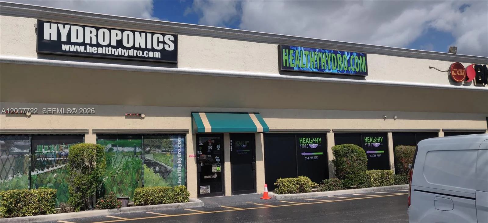 590 SW 9th Ter, Pompano Beach, FL 33069