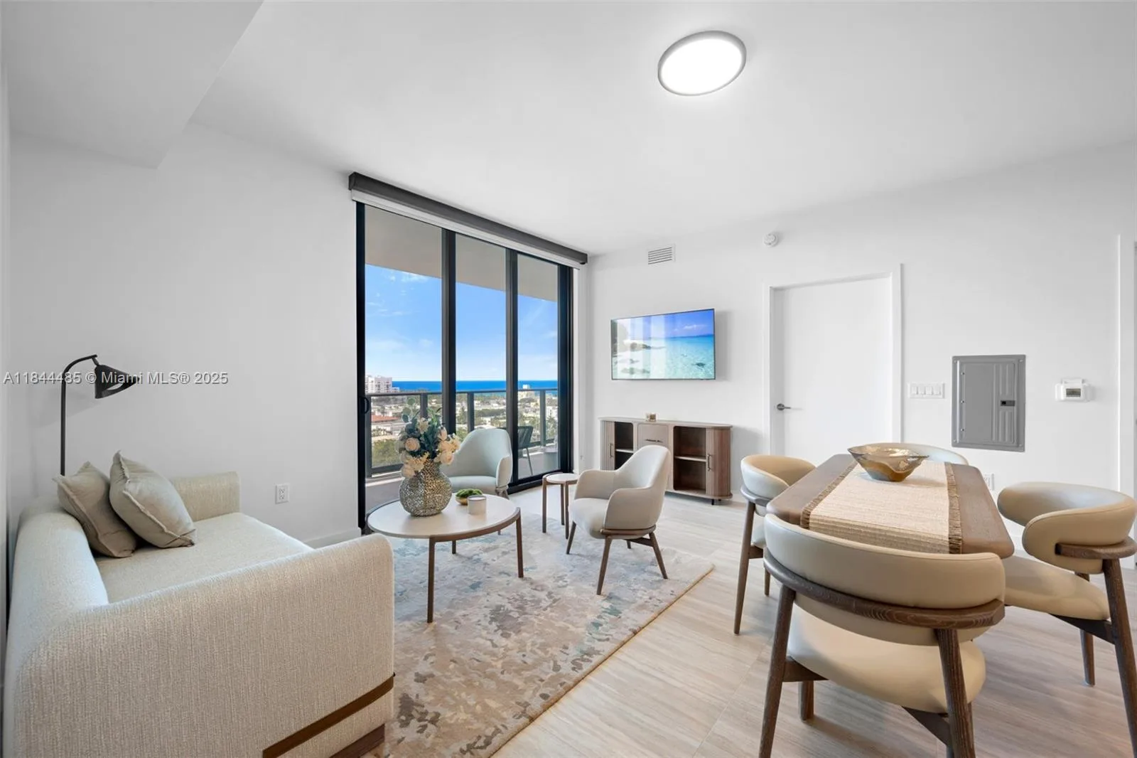 580 72nd St # 1009, Miami Beach, FL 33141 photo 3
