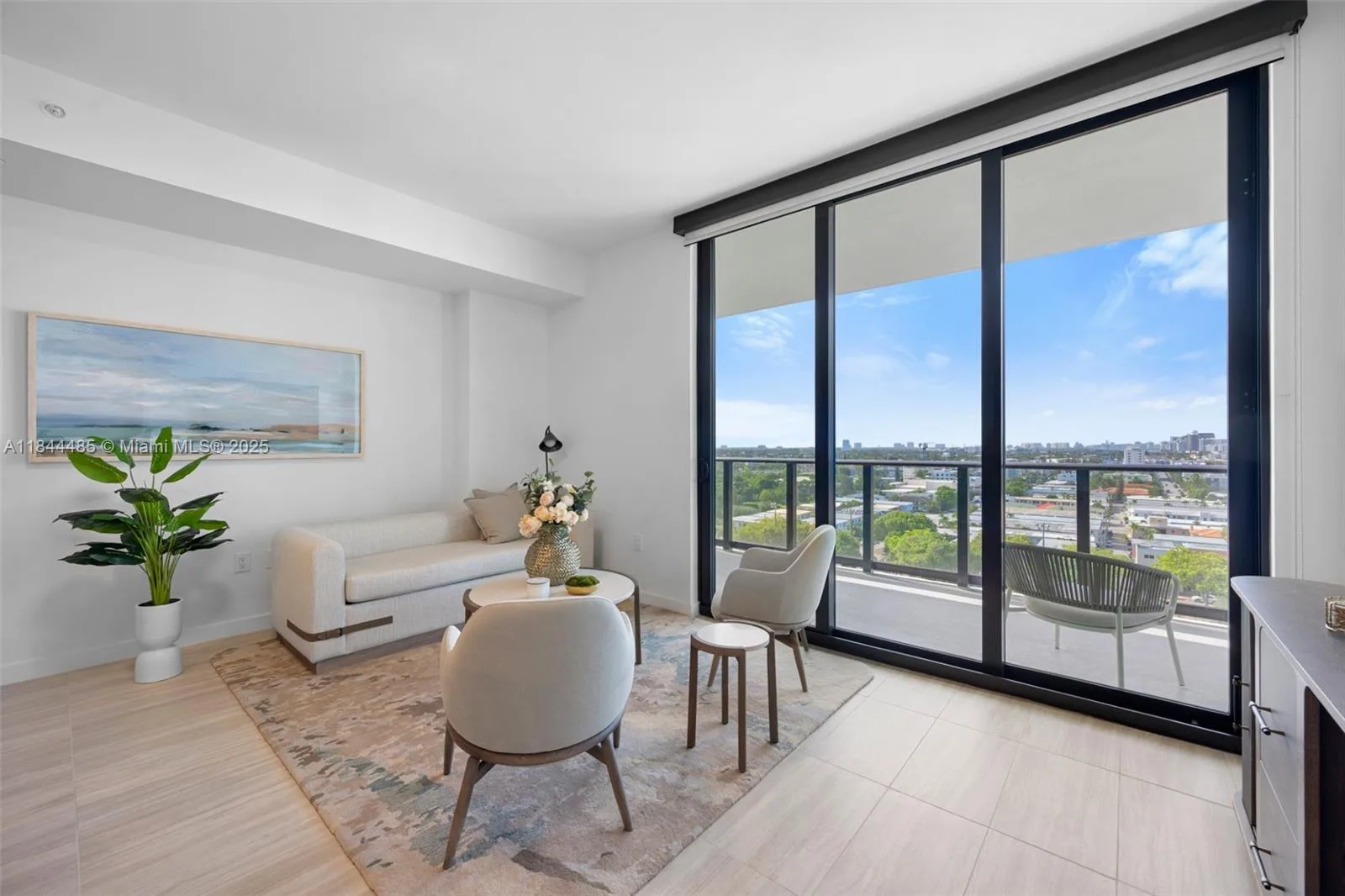 580 72nd St # 1009, Miami Beach, FL 33141 photo 4