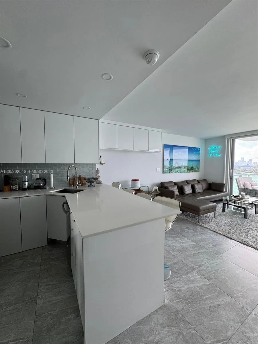 1000 West Ave # 1419, Miami Beach, FL 33139 photo 11
