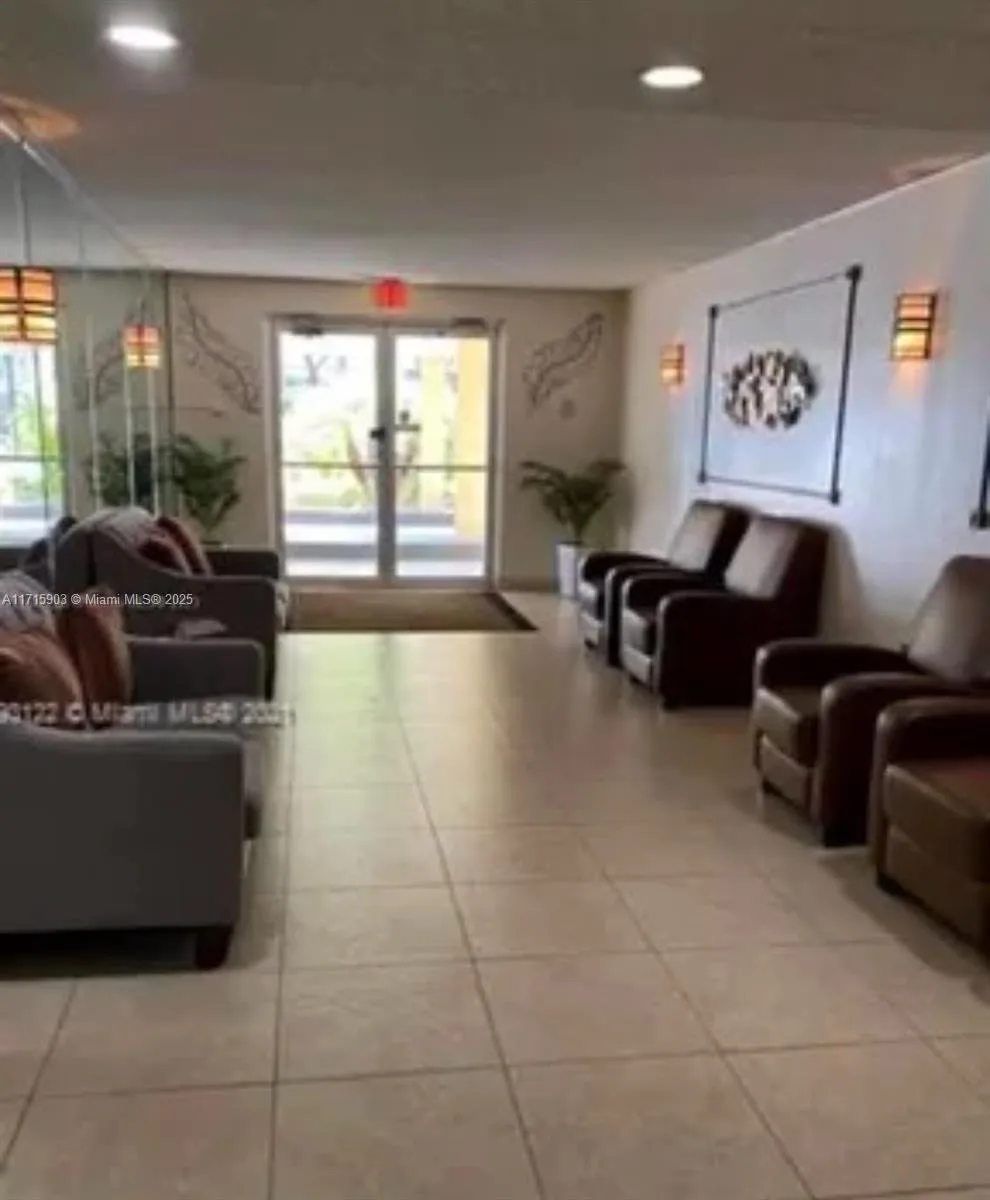 6700 Cypress Rd # 512, Plantation, FL 33317 photo 11
