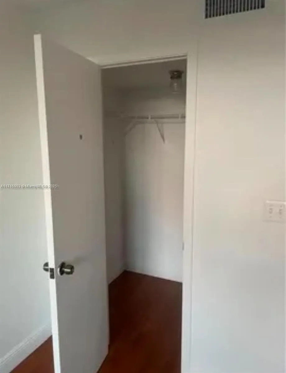 6700 Cypress Rd # 512, Plantation, FL 33317 photo 9