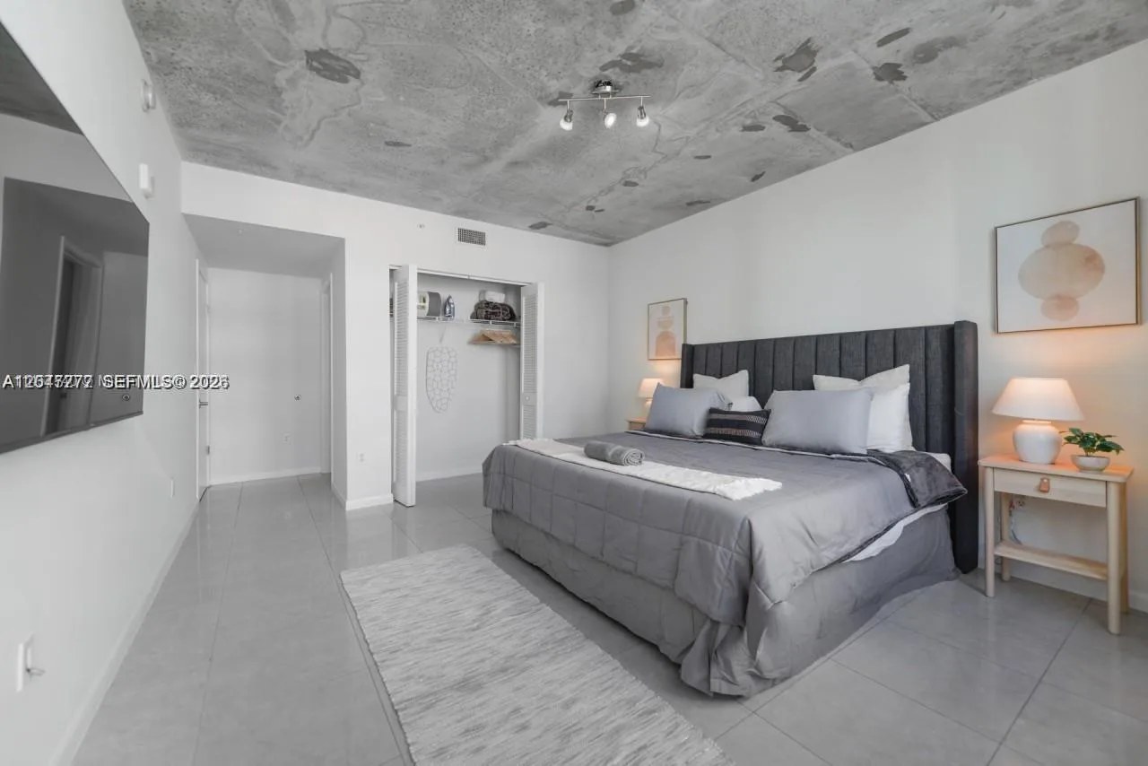 3250 NE 1st Ave # 901, Miami, FL 33137 photo 10