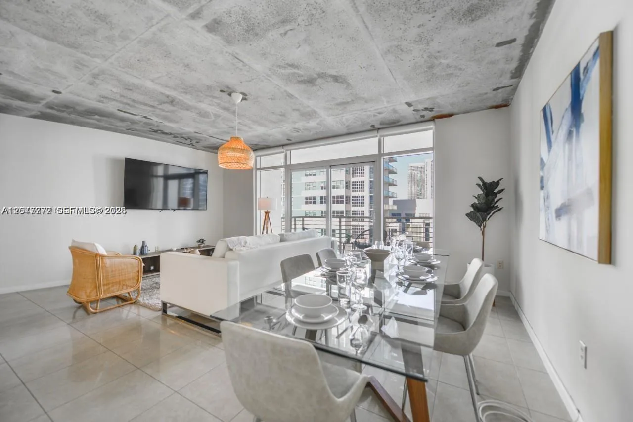 3250 NE 1st Ave # 901, Miami, FL 33137 photo 2