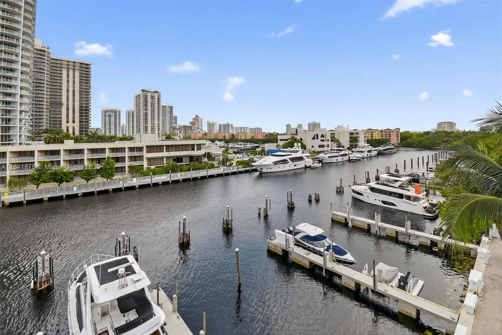 19925 NE 39th PL Boat Slip #14, Aventura, FL 33180