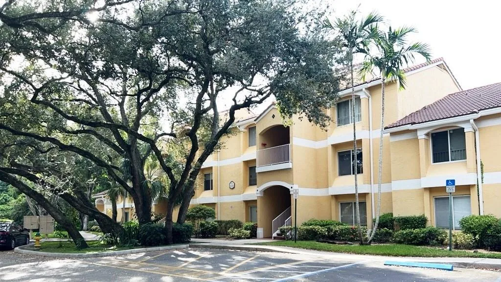 2350 NW 33rd Street # 807, Oakland Park, FL 33309 photo 2