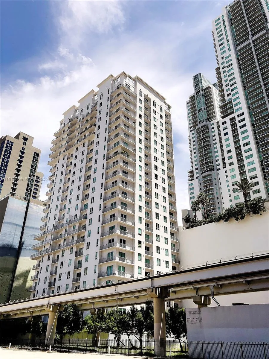 234 NE 3rd St # 1605, Miami, FL 33132 photo 12