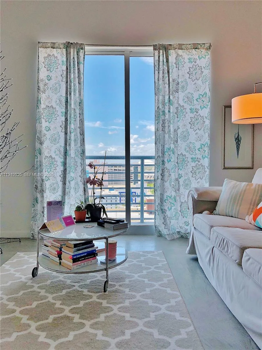 234 NE 3rd St # 1605, Miami, FL 33132 photo 9