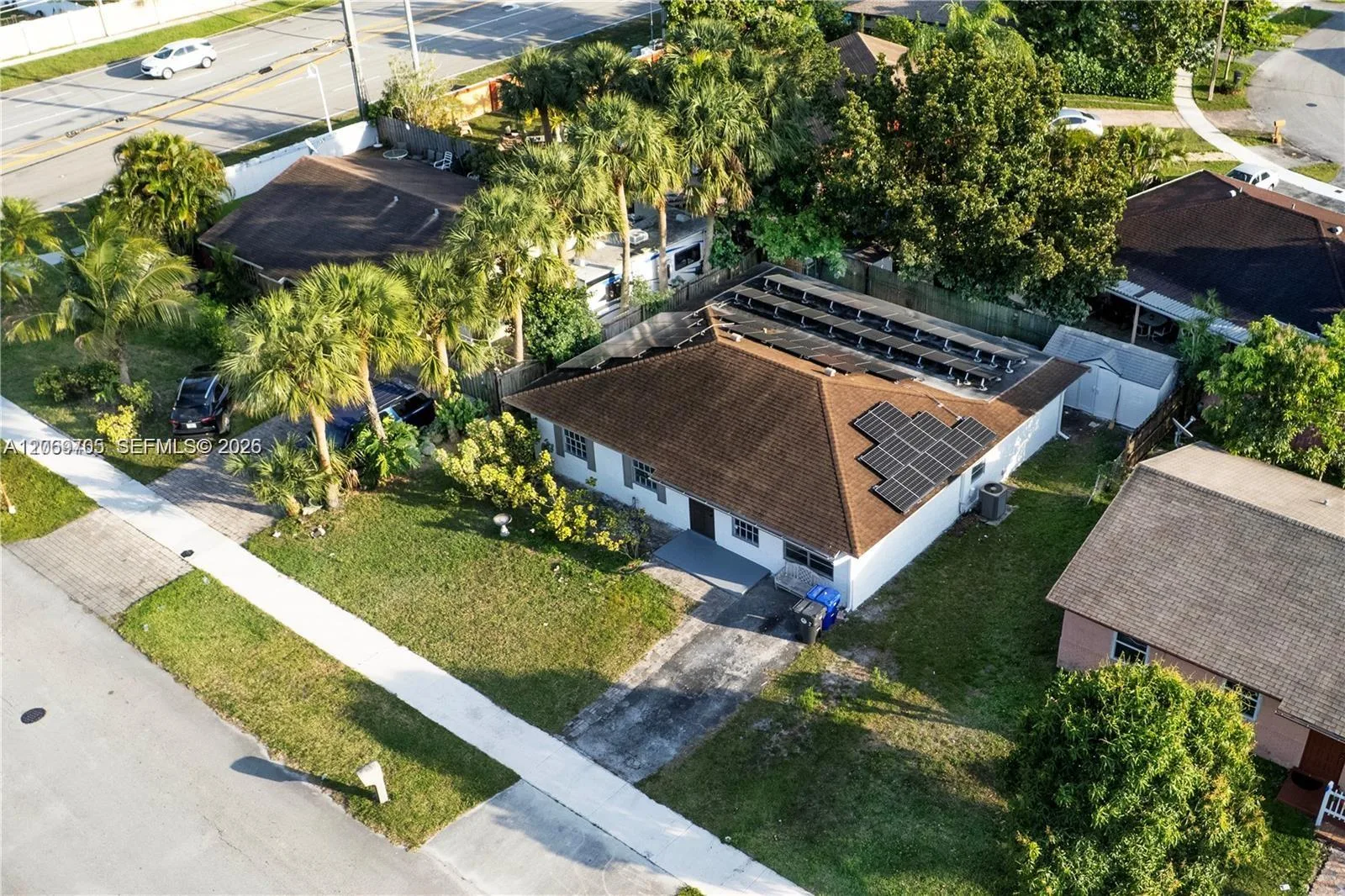 8110 SW 4th Pl, North Lauderdale, FL 33068 photo 2