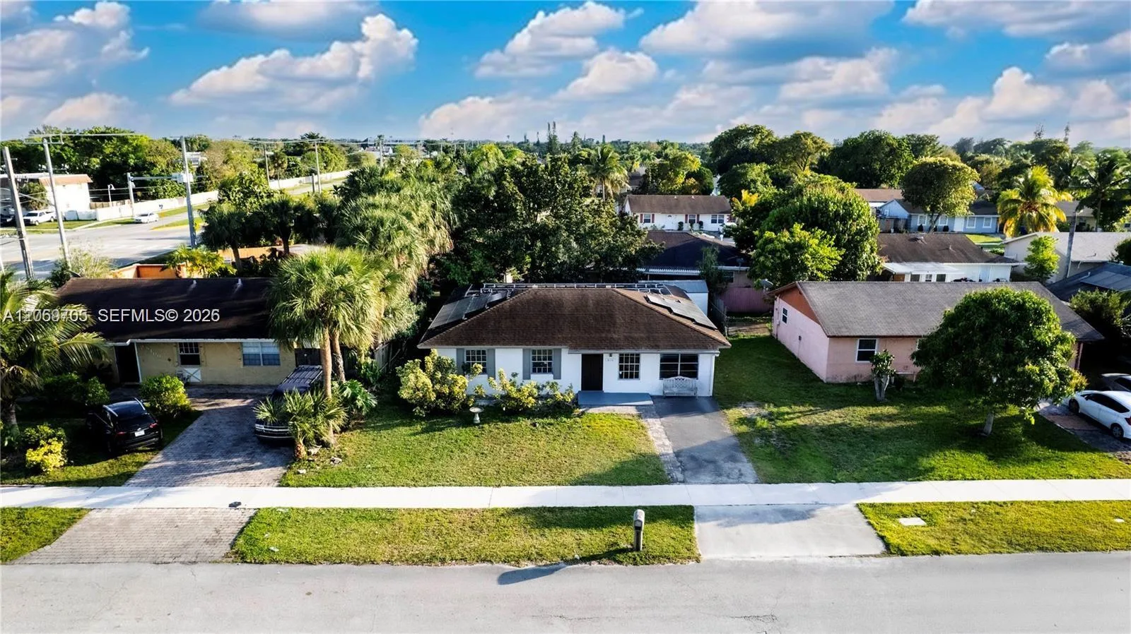 8110 SW 4th Pl, North Lauderdale, FL 33068 photo 3