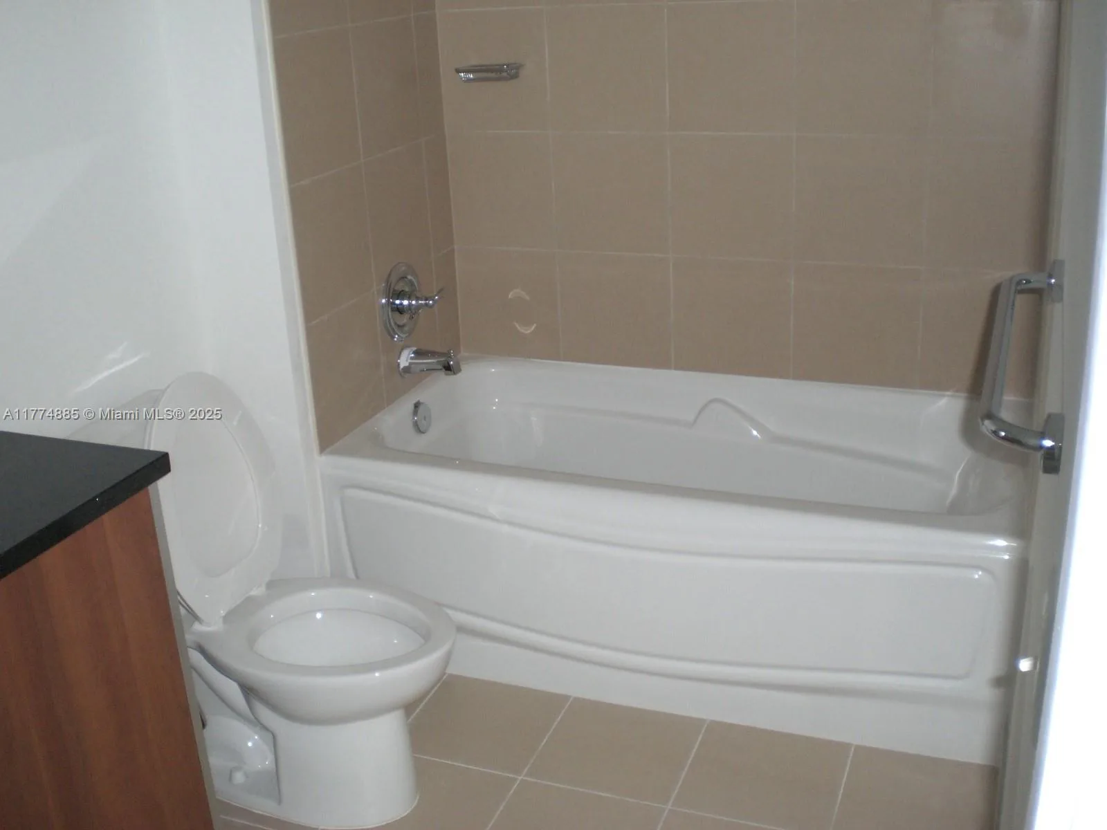 300 S Biscayne Blvd # T-3106, Miami, FL 33131 photo 12