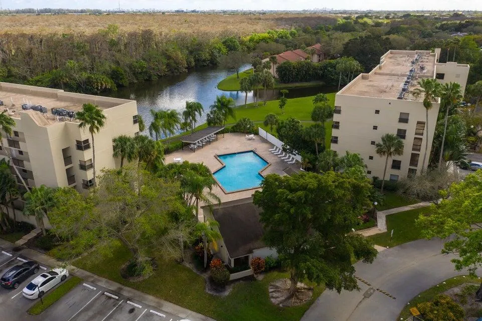 3100 NW 42nd Avenue # D404, Coconut Creek, FL 33066