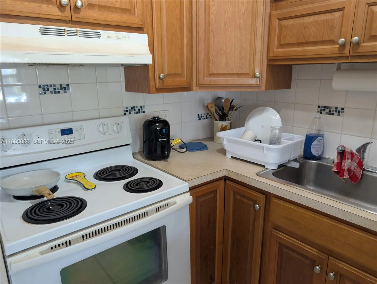 801 Atlantic Shores Blvd # 107, Hallandale Beach, FL 33009 photo 12
