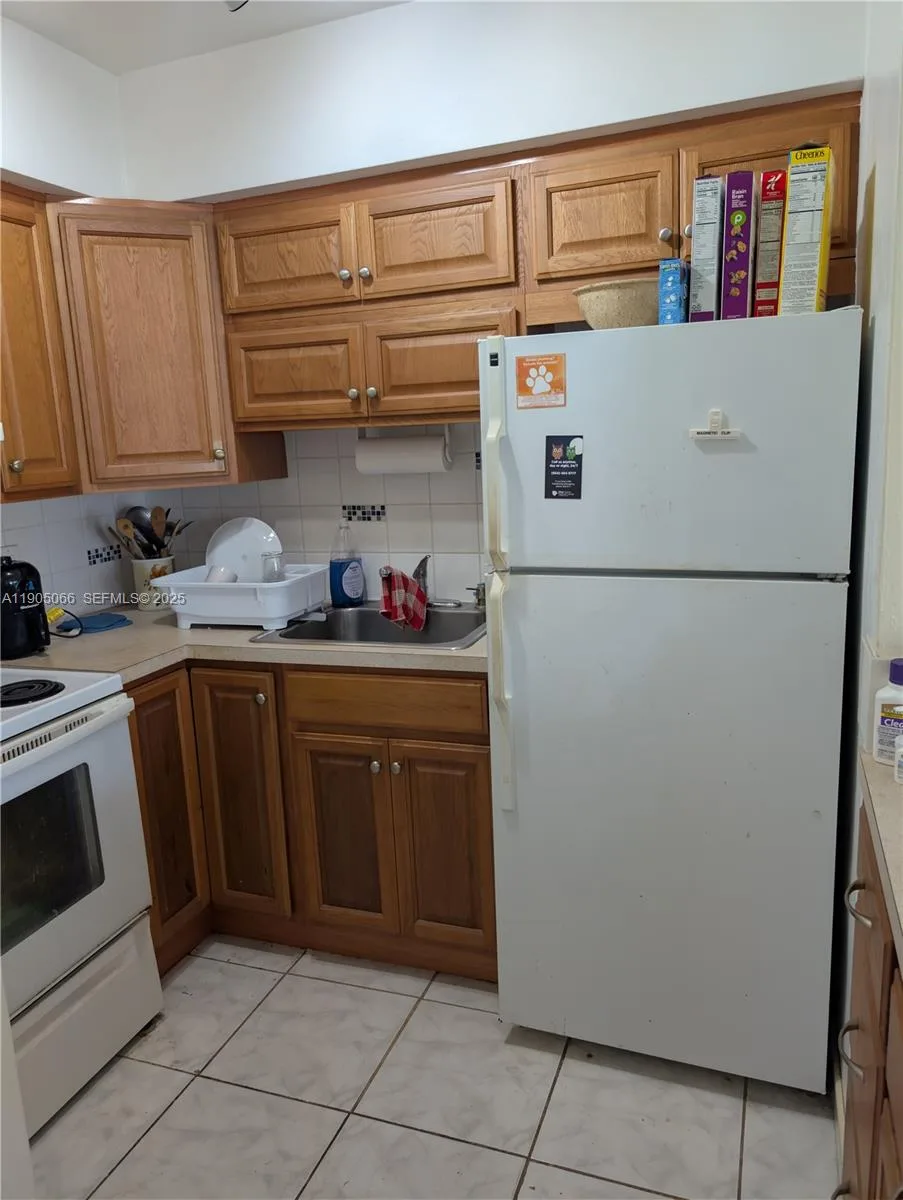 801 Atlantic Shores Blvd # 107, Hallandale Beach, FL 33009 photo 13