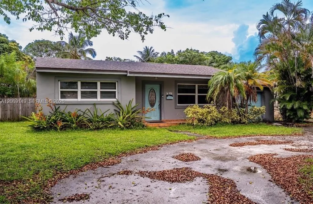 2842 Jackson St, Hollywood, FL 33020