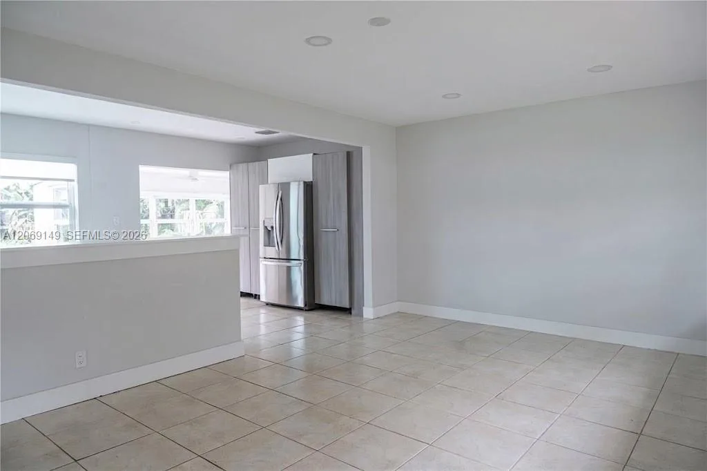 2842 Jackson St, Hollywood, FL 33020 photo 3