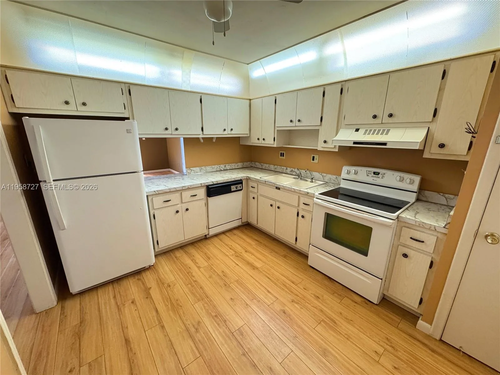 2060 NW 48th Ter # 308, Lauderhill, FL 33313