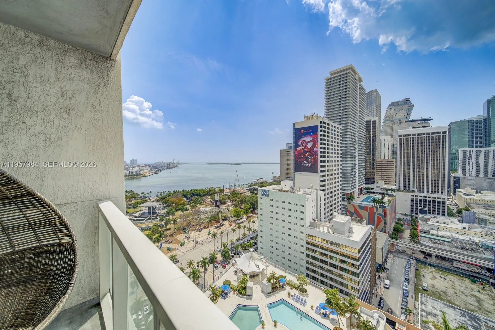 244 Biscayne Blvd # 2309, Miami, FL 33132 photo 2