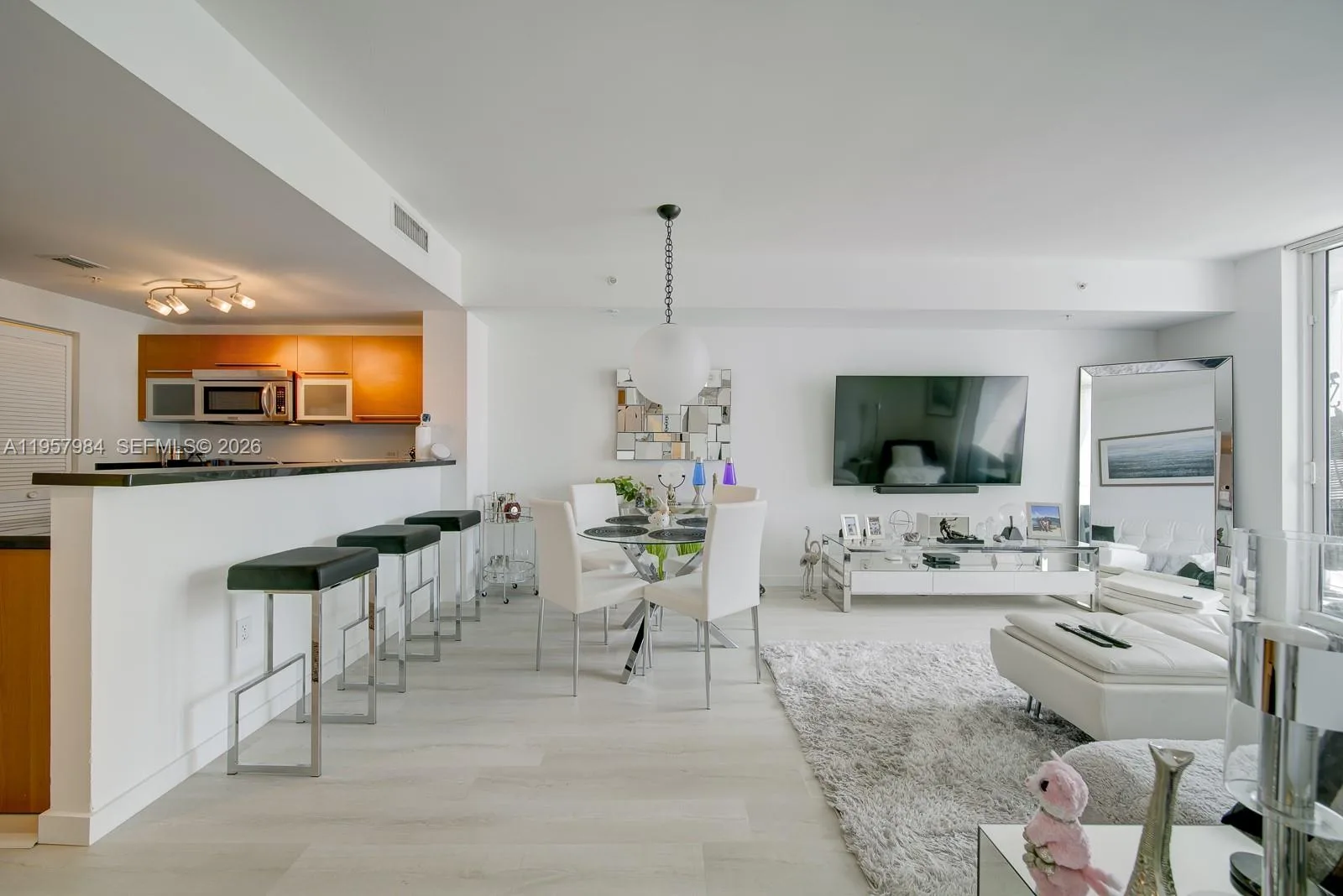 244 Biscayne Blvd # 2309, Miami, FL 33132 photo 5