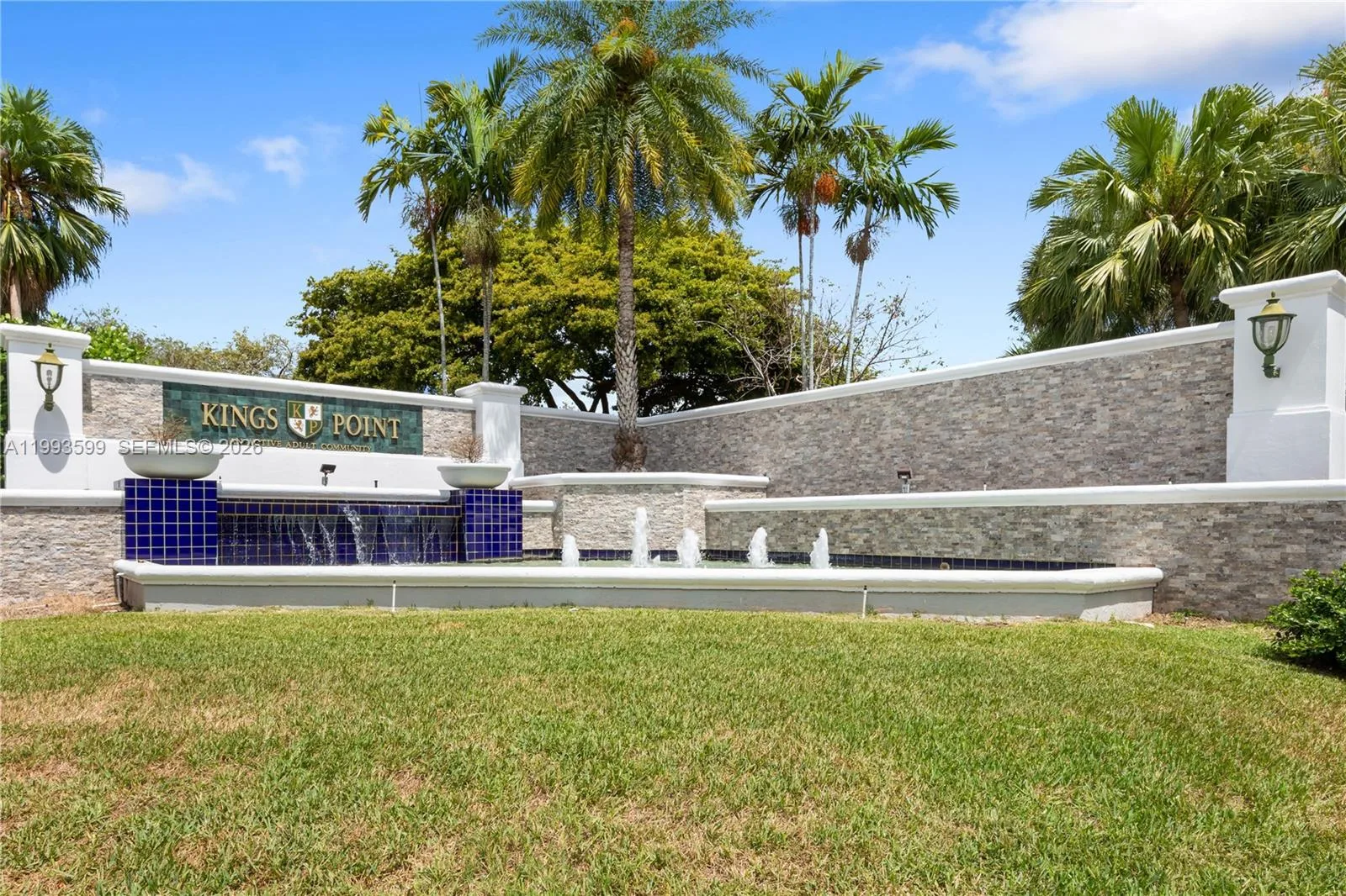 9660 S Belfort Cir # 207, Tamarac, FL 33321