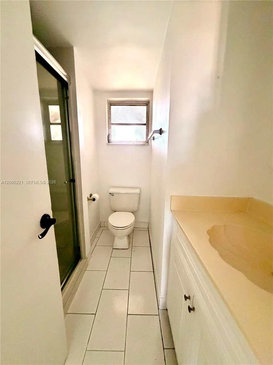 840 NW 87th Ave # 406, Miami, FL 33172 photo 5