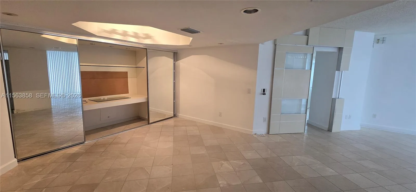 21205 Yacht Club Dr # PH09, Aventura, FL 33180 photo 11