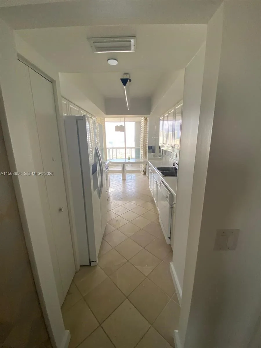 21205 Yacht Club Dr # PH09, Aventura, FL 33180 photo 12