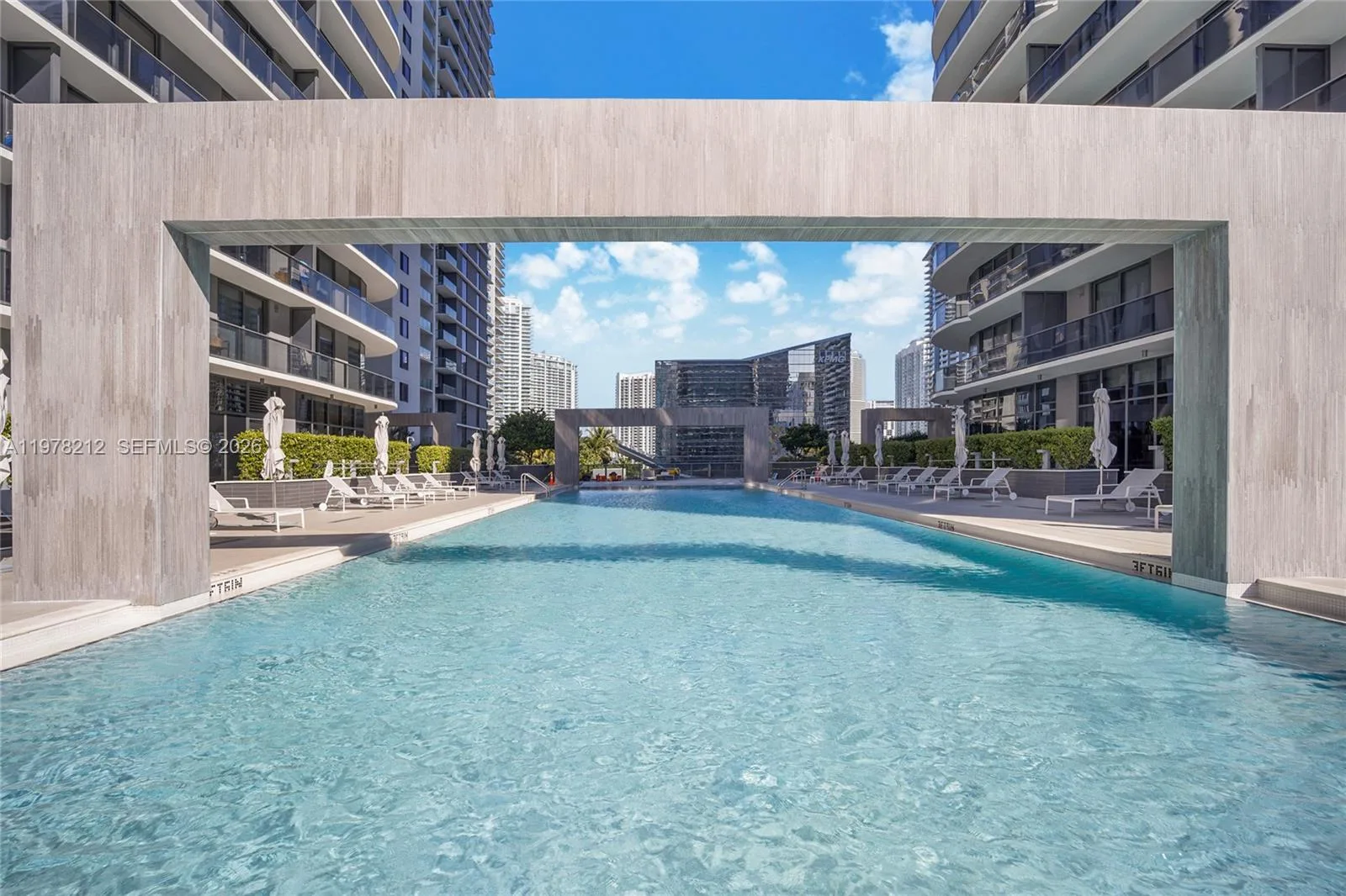 45 SW 9th St # 1904, Miami, FL 33130 photo 13