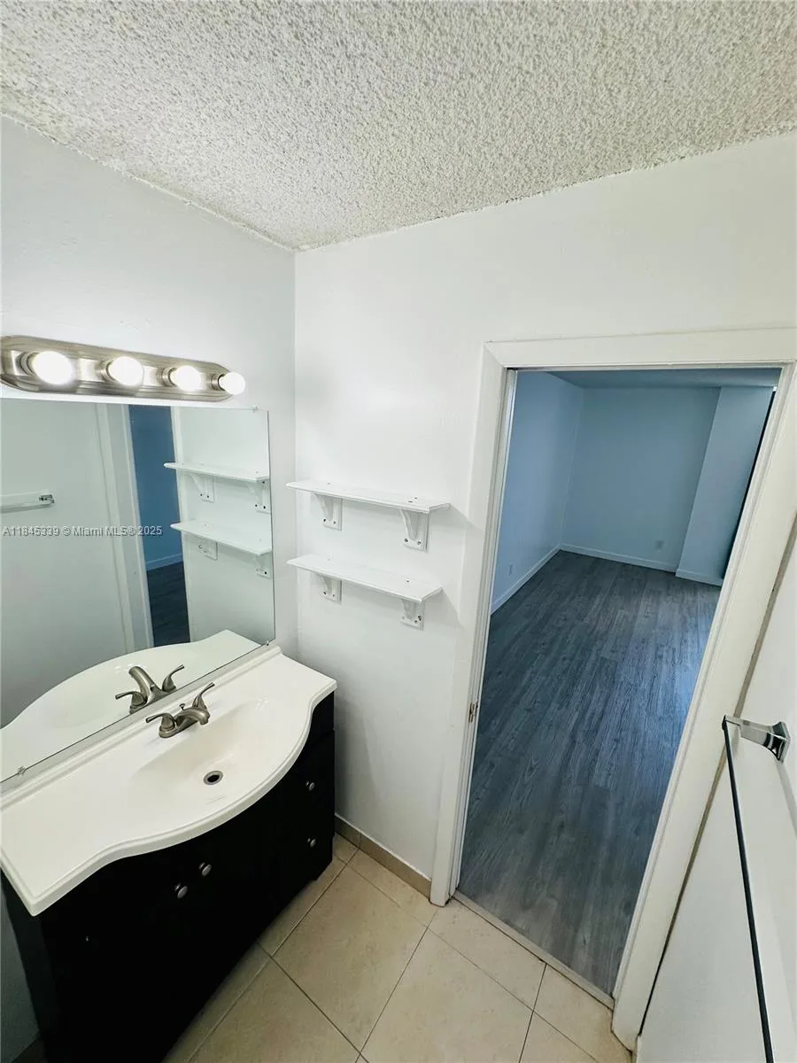 2020 NE 135th St # 807, North Miami, FL 33181 photo 11