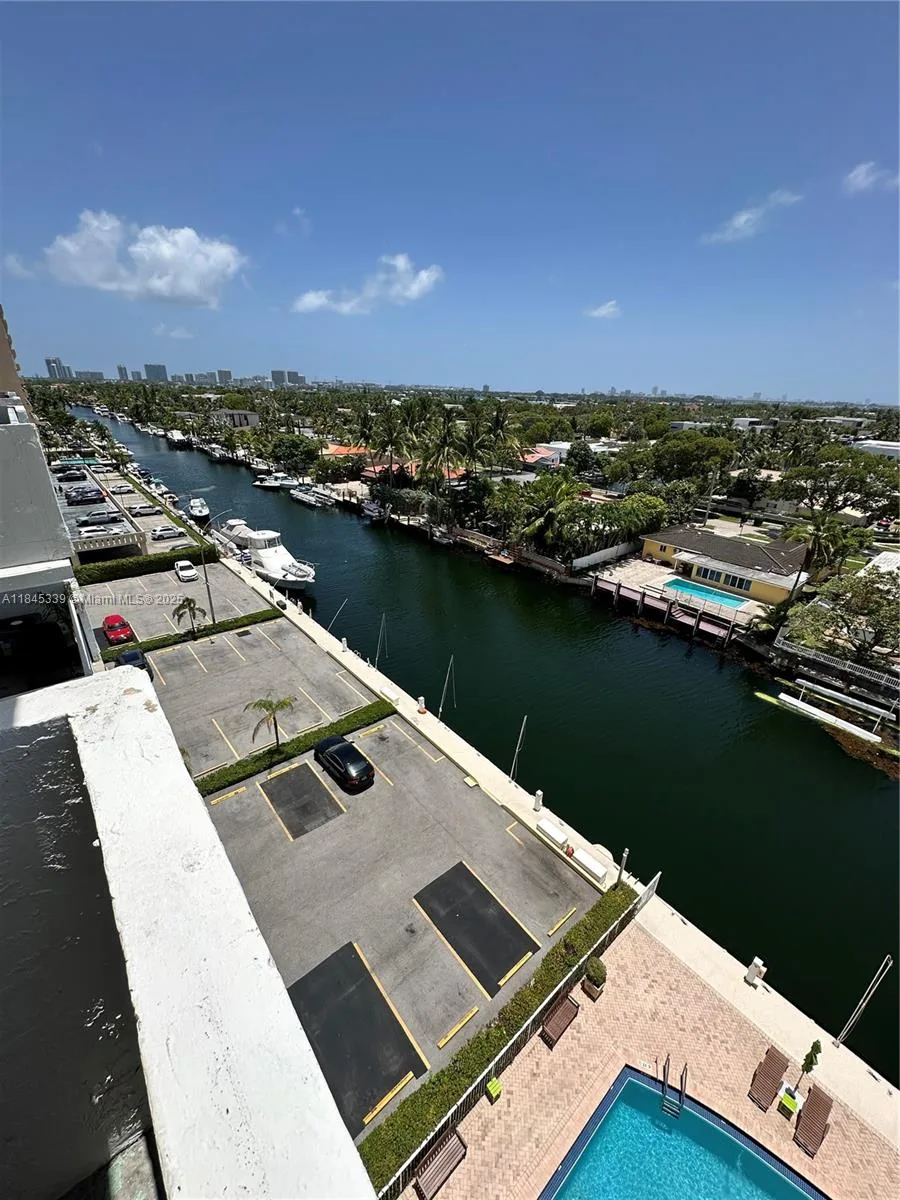 2020 NE 135th St # 807, North Miami, FL 33181 photo 13