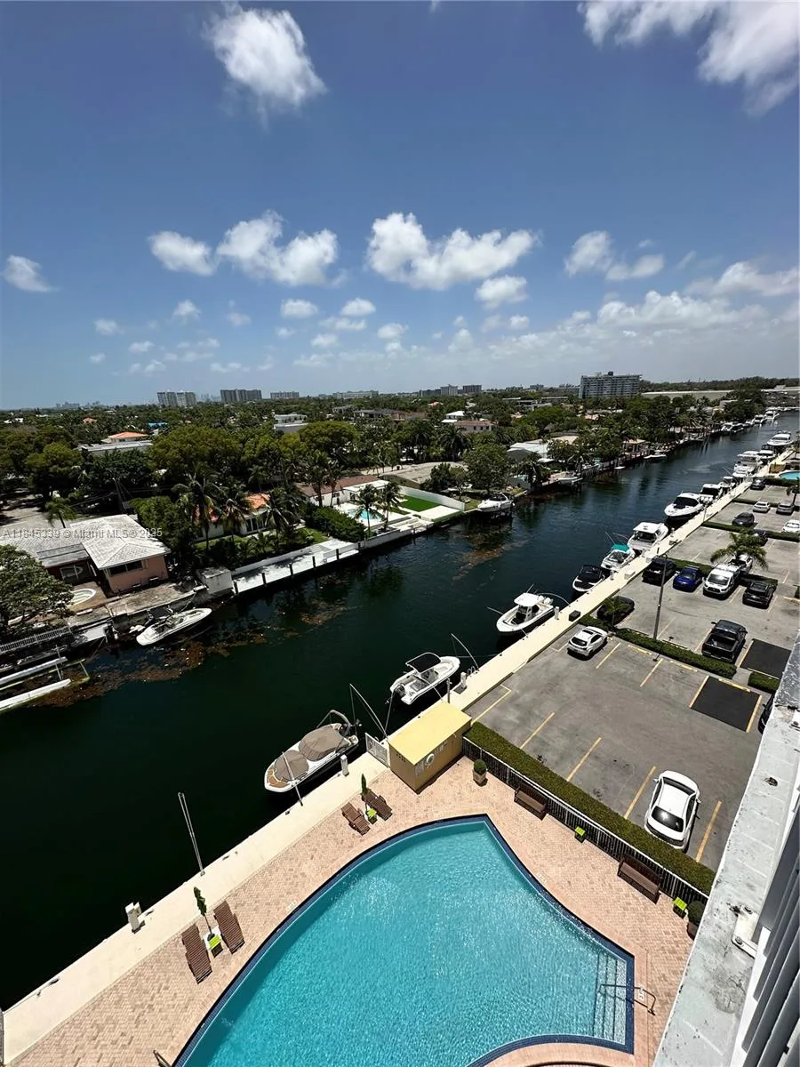 2020 NE 135th St # 807, North Miami, FL 33181 photo 2