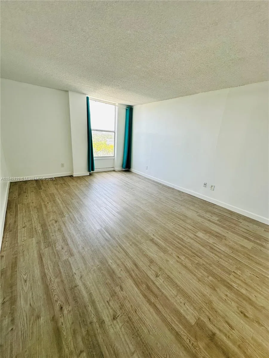 2020 NE 135th St # 807, North Miami, FL 33181 photo 8