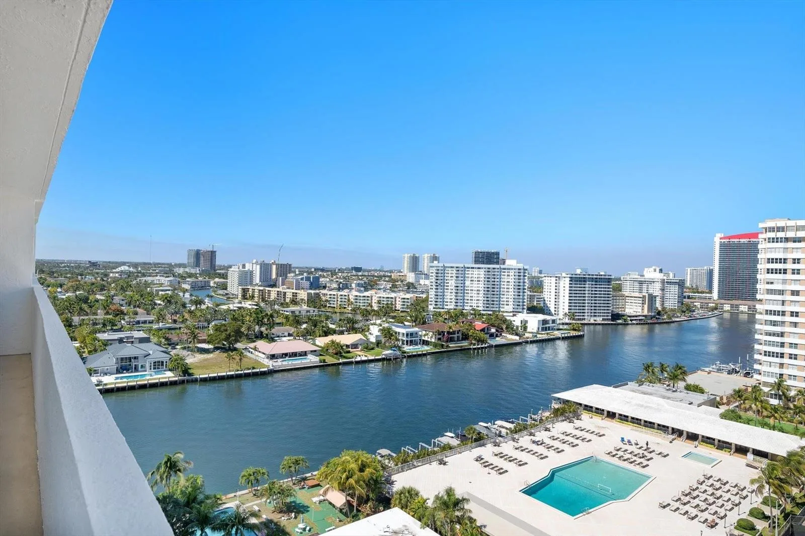 2017 S Ocean Drive # Ph1, Hallandale Beach, FL 33009 photo 4
