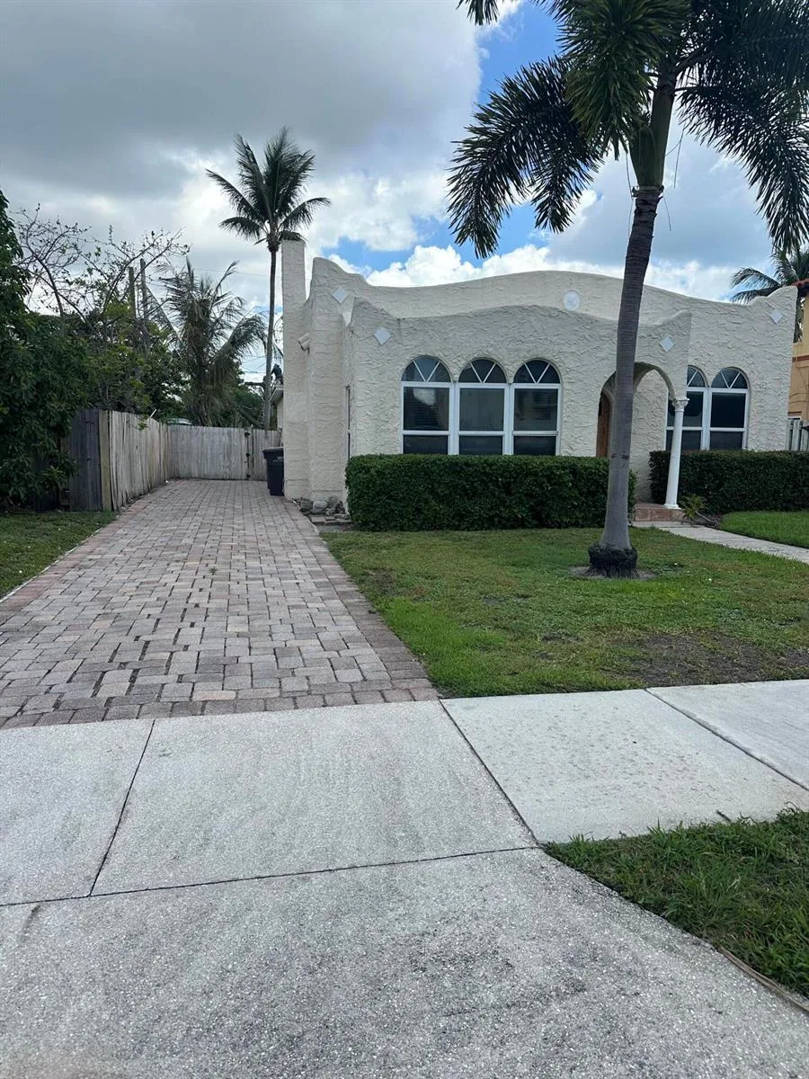 619 37th Street, West Palm Beach, FL 33407 photo 9