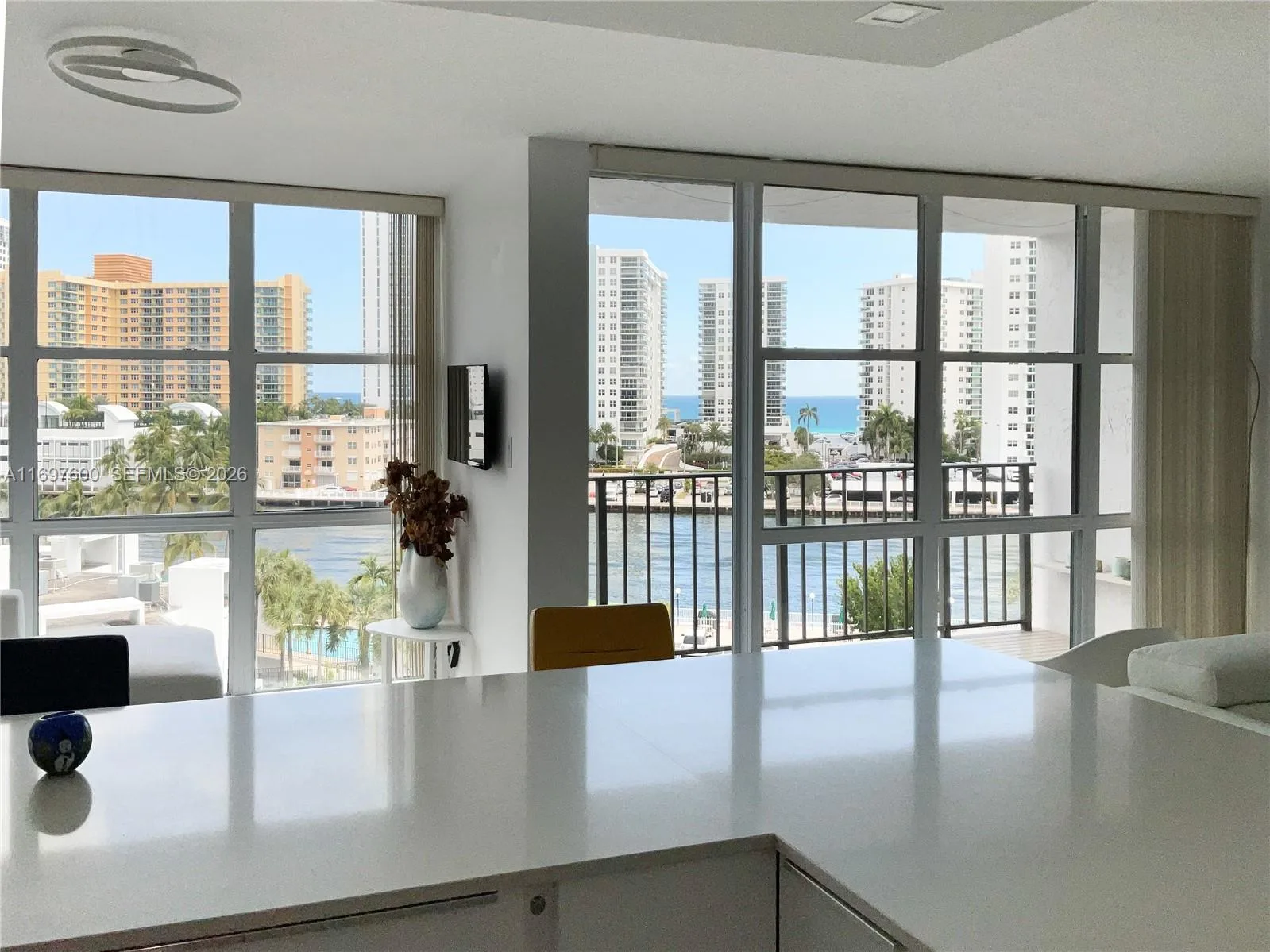 800 Parkview Dr # 708, Hallandale Beach, FL 33009