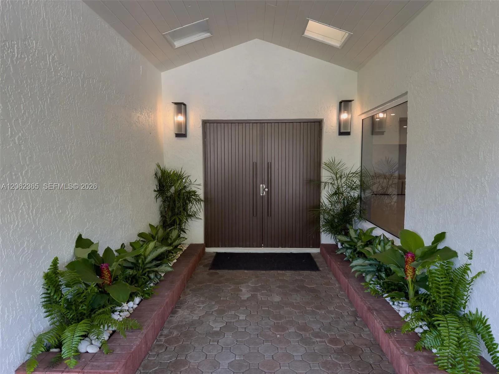 9980 SW 83rd Ave, Miami, FL 33156 photo 3