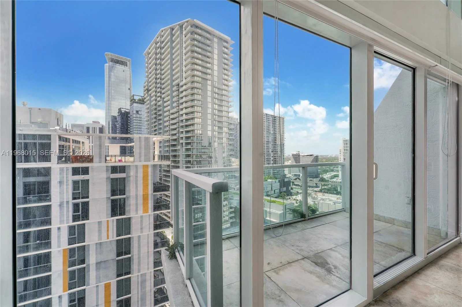 41 SE 5th St # 1514, Miami, FL 33131 photo 2