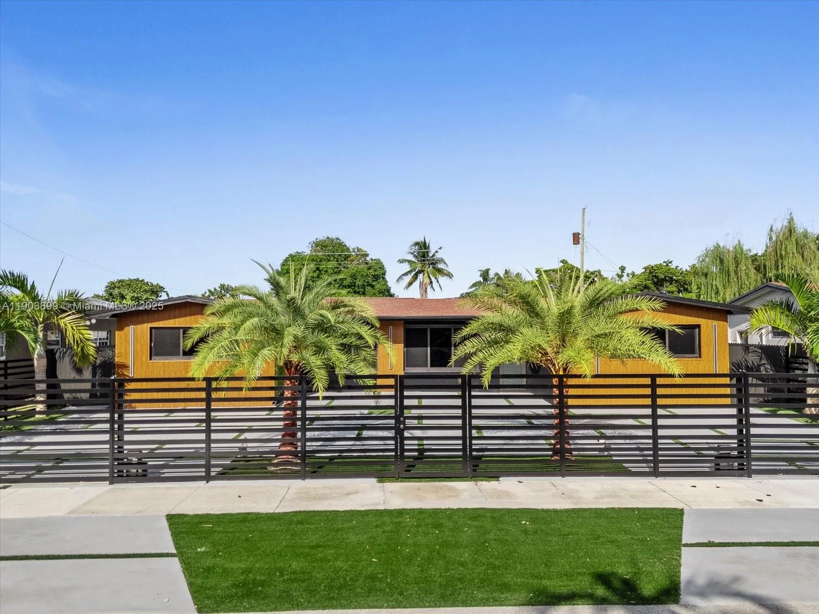 19511 NE 18th Pl # 0, Miami, FL 33179 photo 2