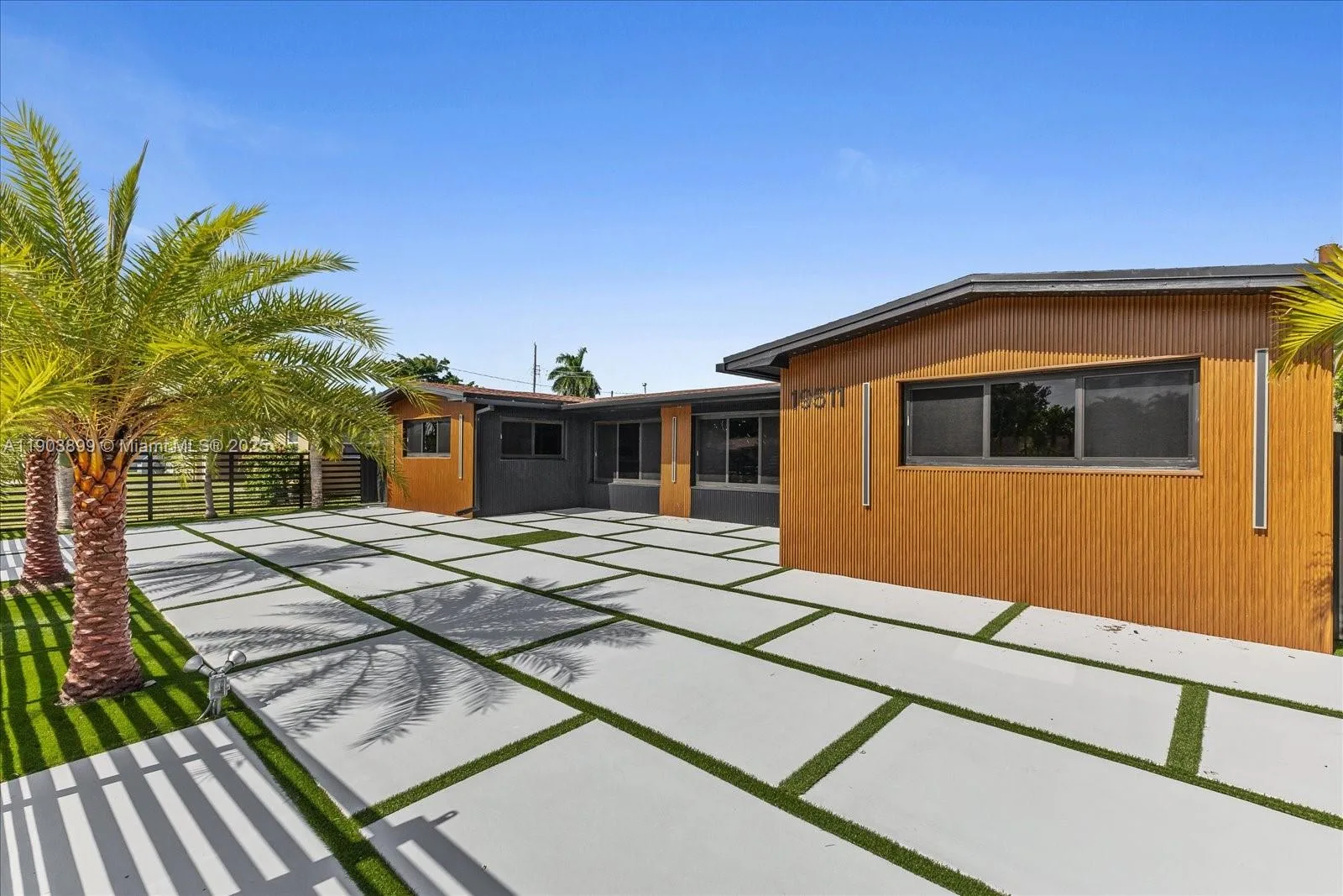 19511 NE 18th Pl # 0, Miami, FL 33179 photo 4