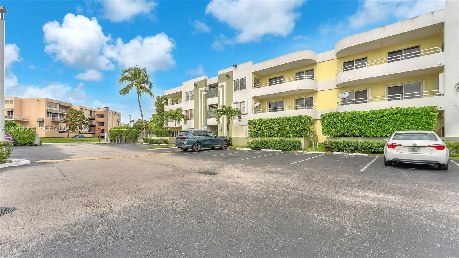 10755 SW 108th Ave # 304, Miami, FL 33176