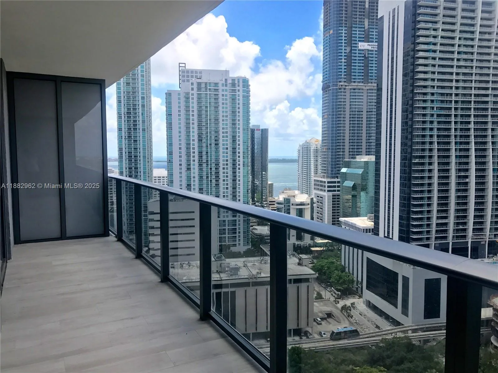 45 SW 9th St # 2405, Miami, FL 33130 photo 13