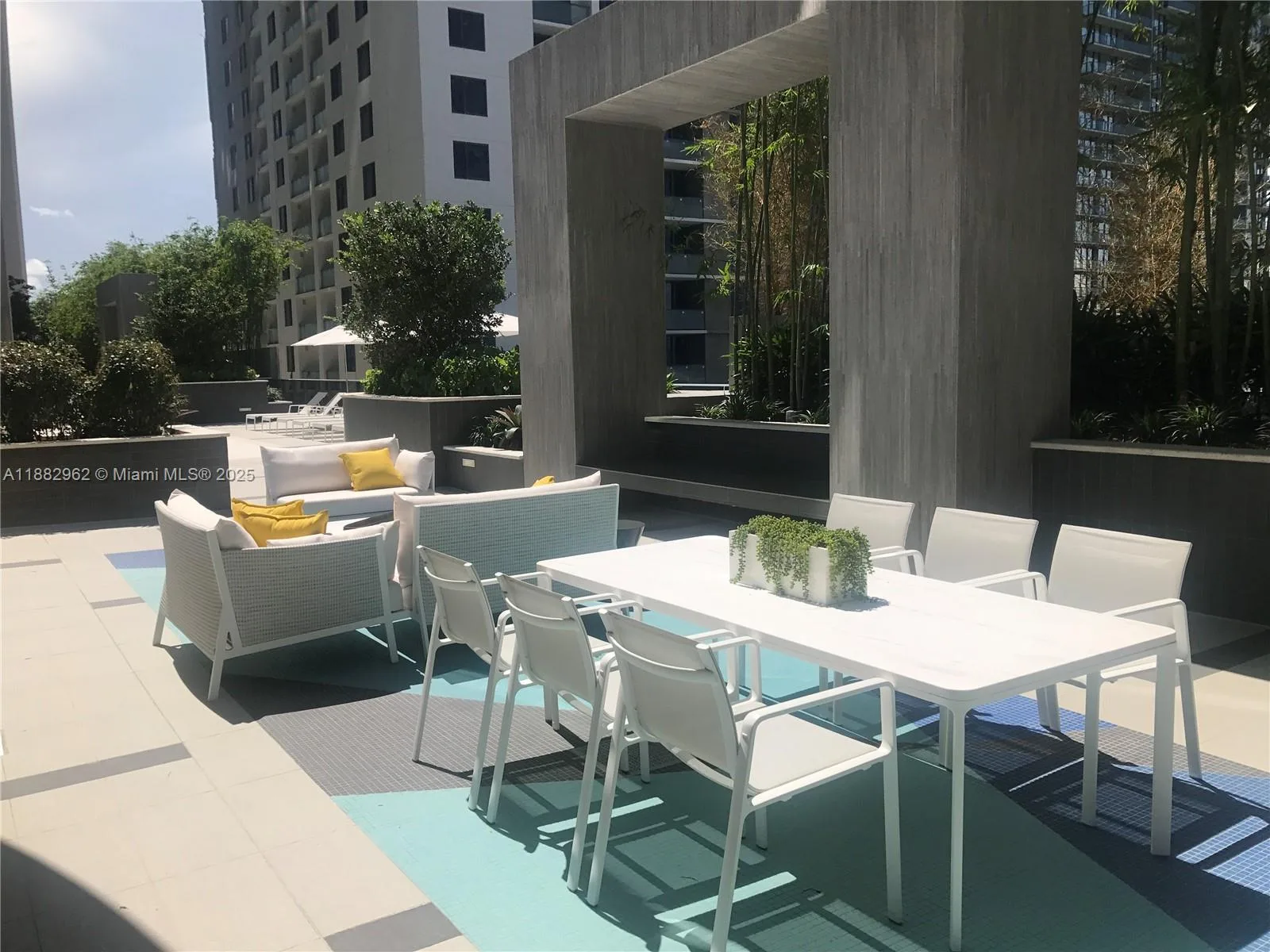 45 SW 9th St # 2405, Miami, FL 33130 photo 8