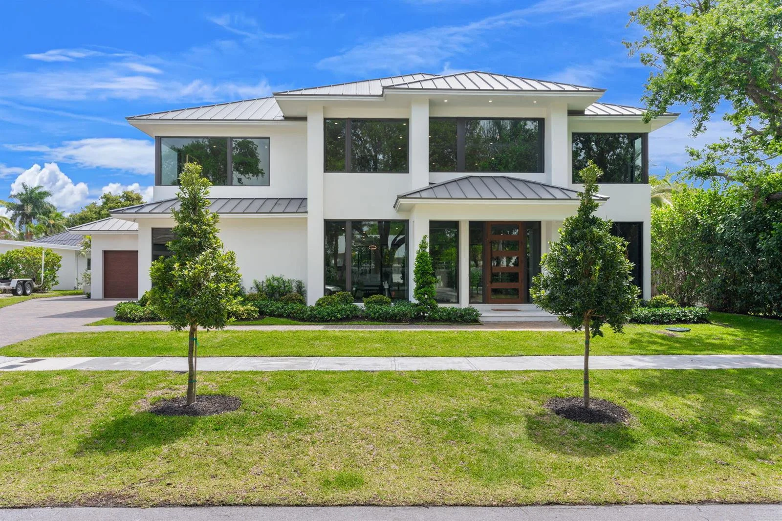 2406 NE 13th Court, Fort Lauderdale, FL 33304