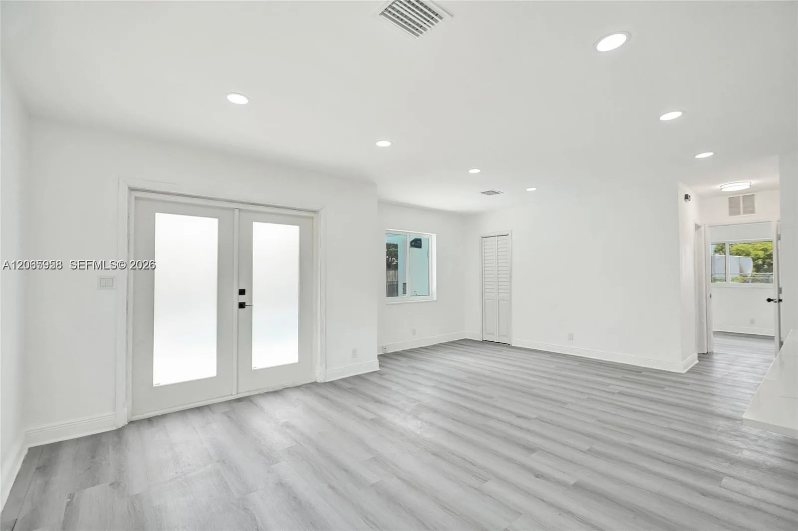 2343 NW 28th St # 1, Oakland Park, FL 33311 photo 2