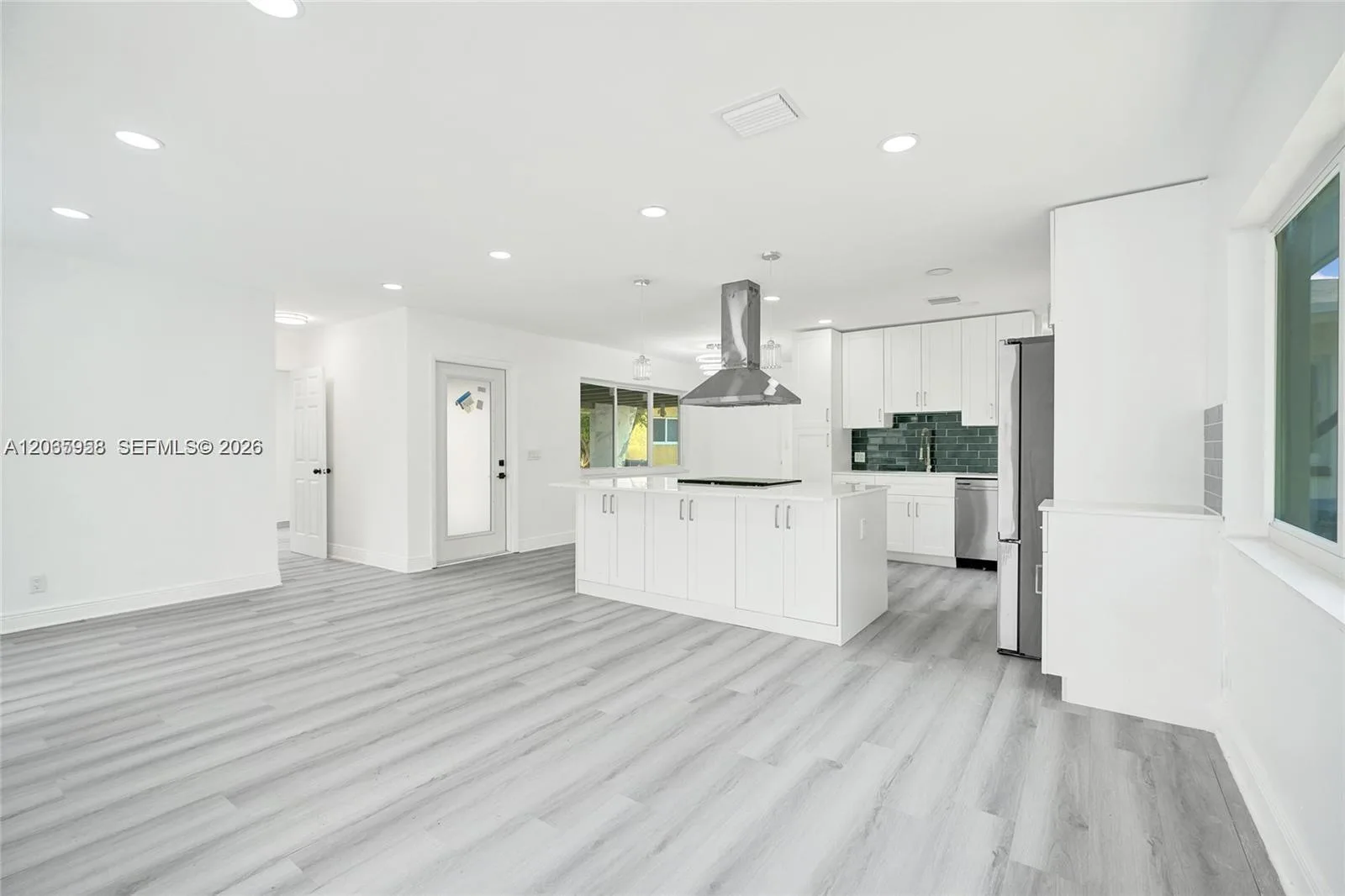 2343 NW 28th St # 1, Oakland Park, FL 33311 photo 4