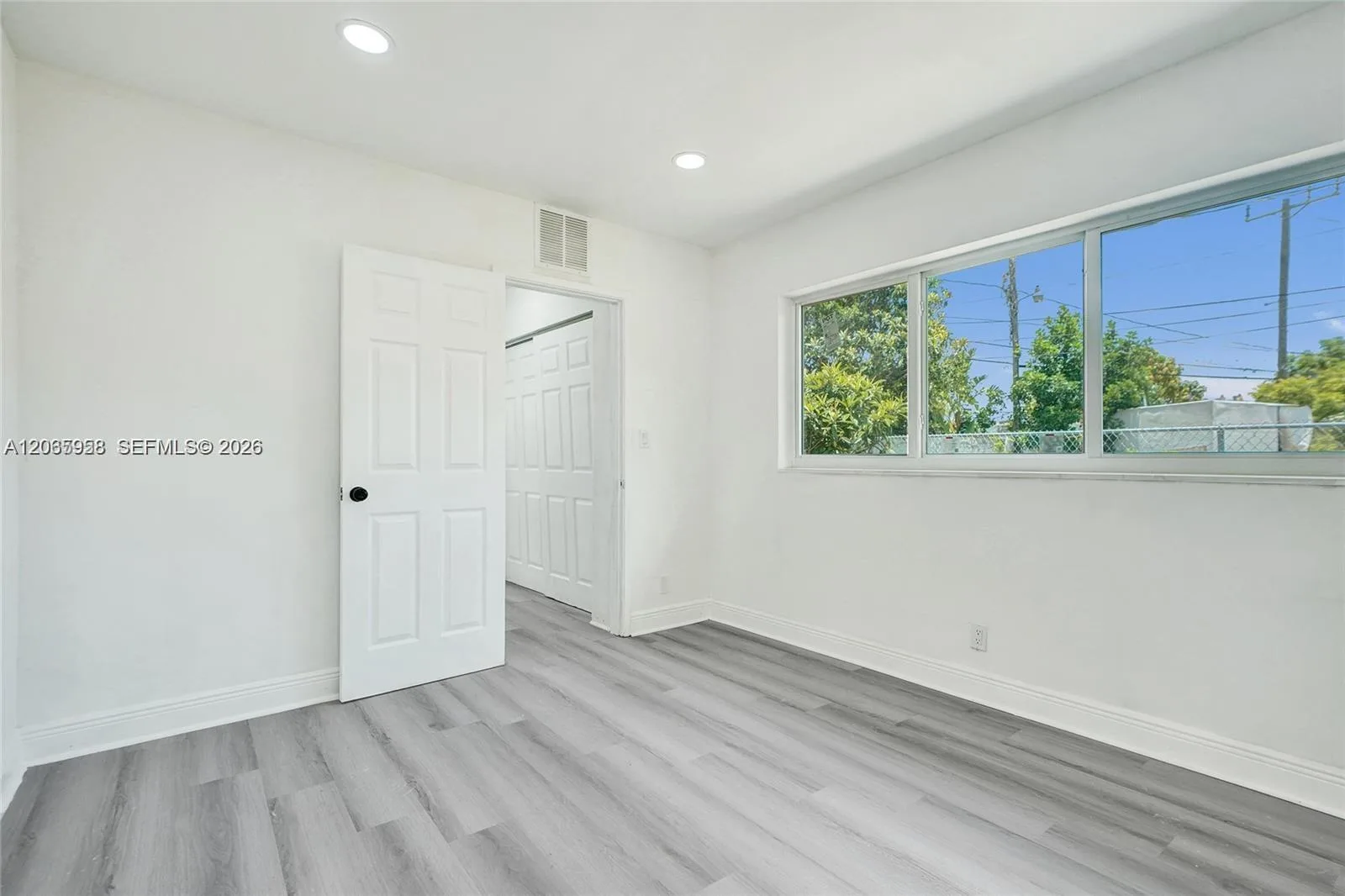 2343 NW 28th St # 1, Oakland Park, FL 33311 photo 5