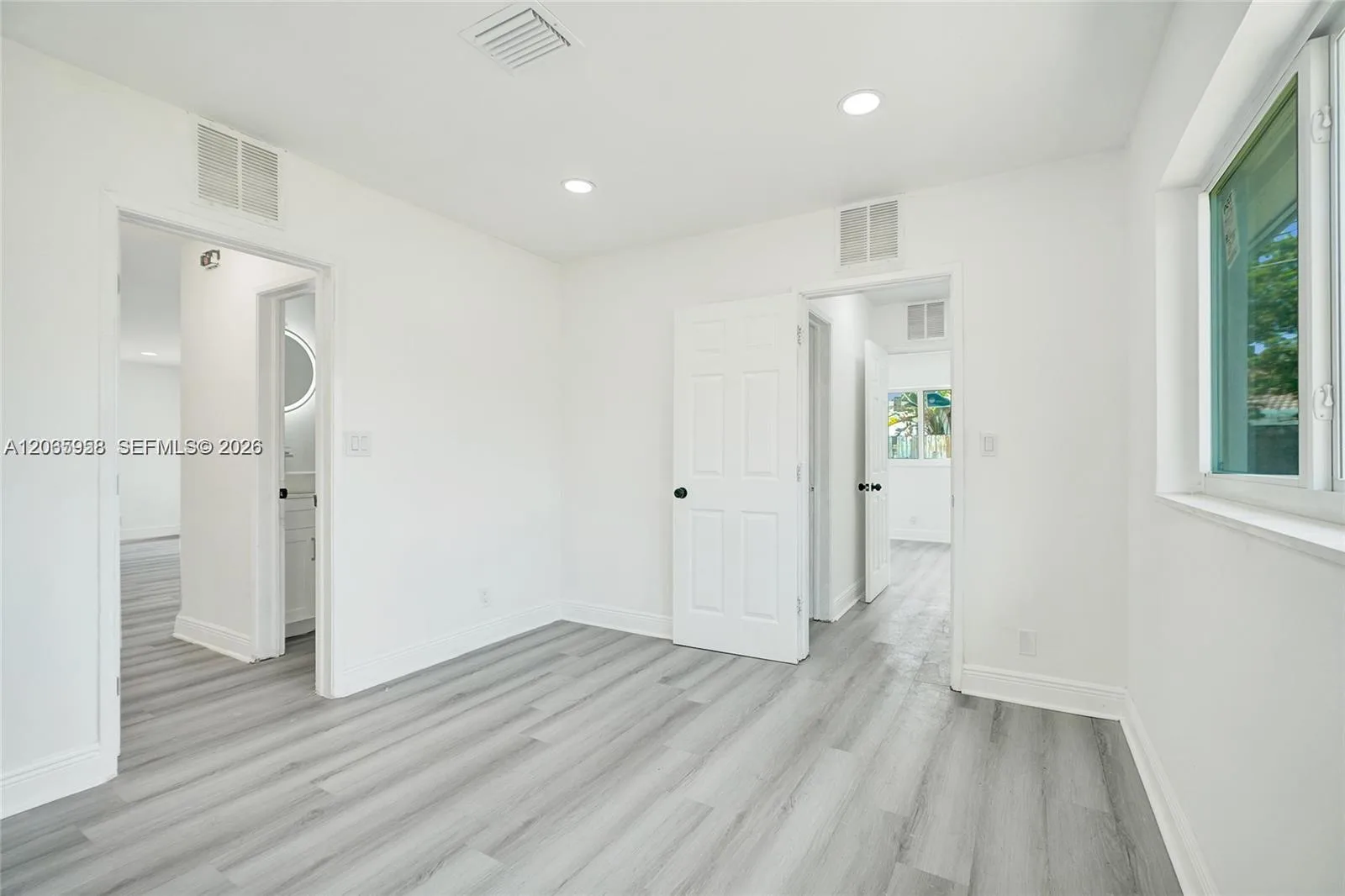 2343 NW 28th St # 1, Oakland Park, FL 33311 photo 8